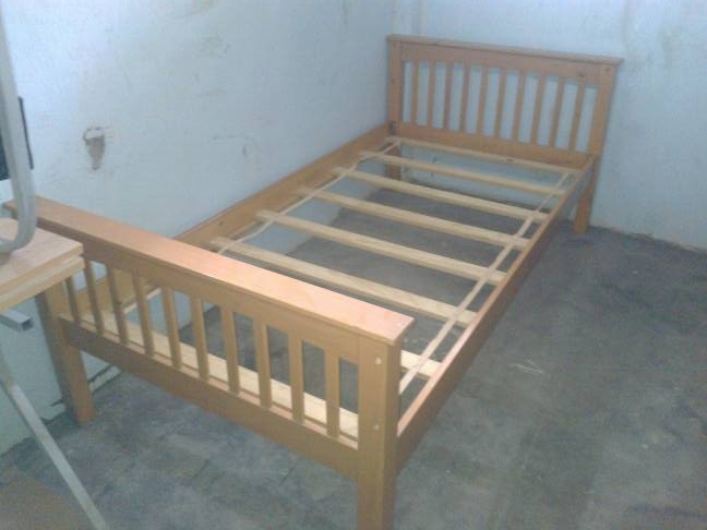 bán giường gỗ cũ