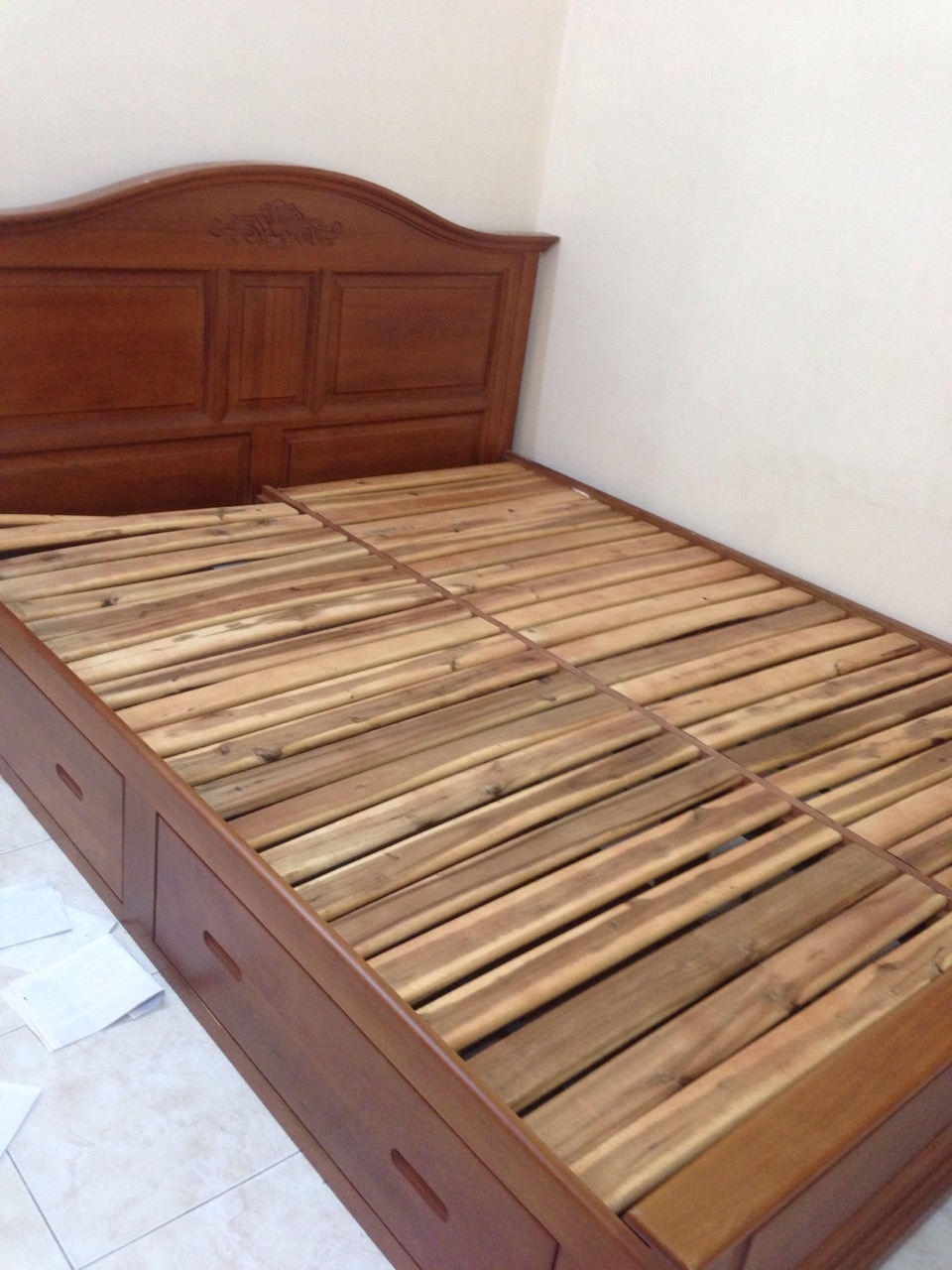 thanh lý giường gỗ 1m6 cũ